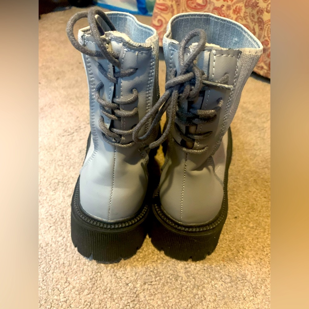 Gray boots size 8
